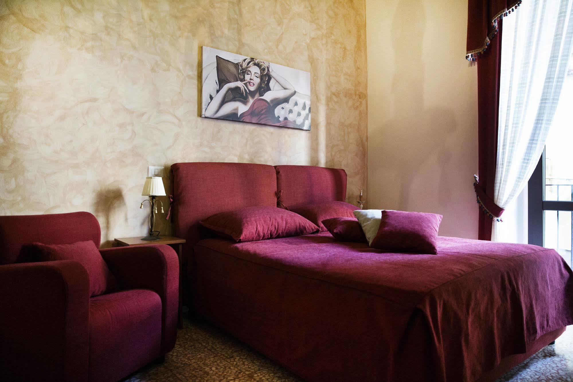 B&B Rochel Napoli Екстер'єр фото